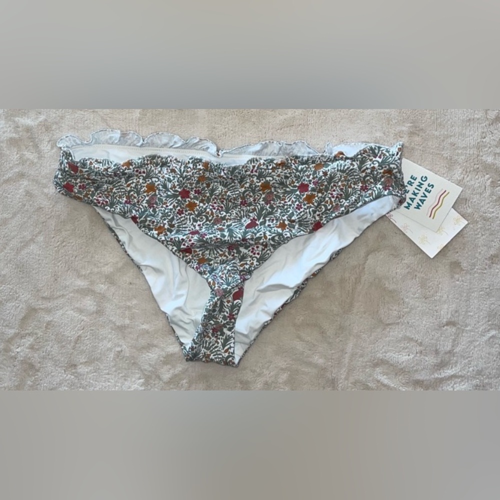 Dippin' Daisy's Kiara Bottom Garden Of Love MEDIUM